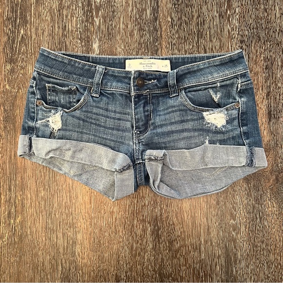 Abercrombie & Fitch Medium Wash Distressed Denim Shorts Girls Size 0 - Picture 1 of 8